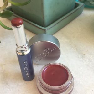Makeup - Lipstick bundle from vapour. Makeup - Lipstick bundle from vapour.